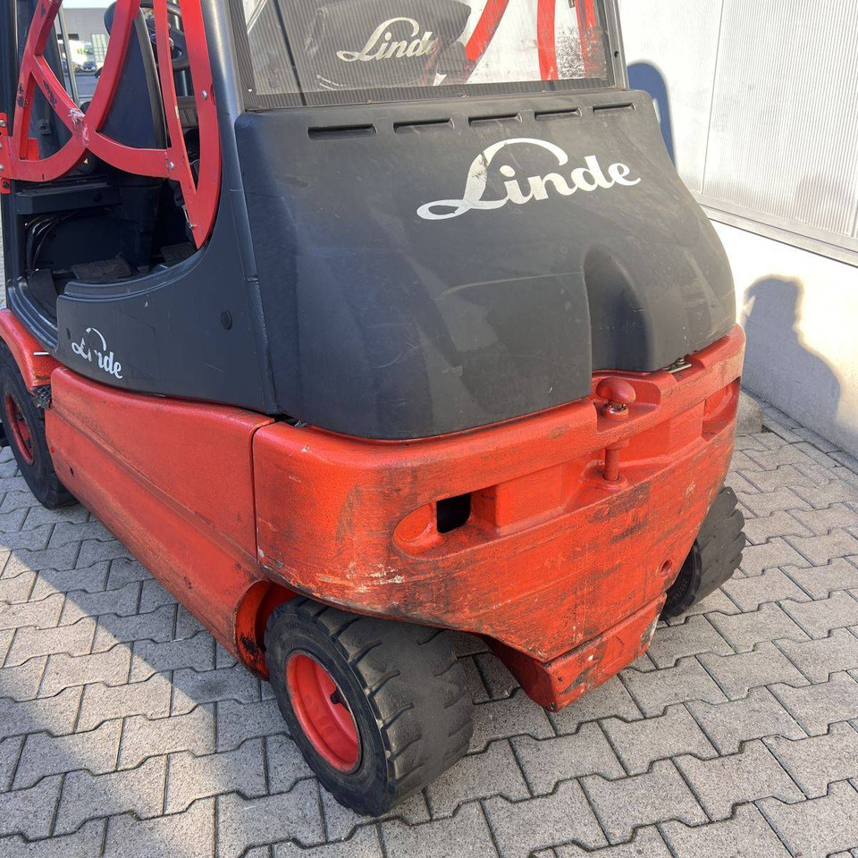 Electric forklift Linde E25S (336-03): picture 15