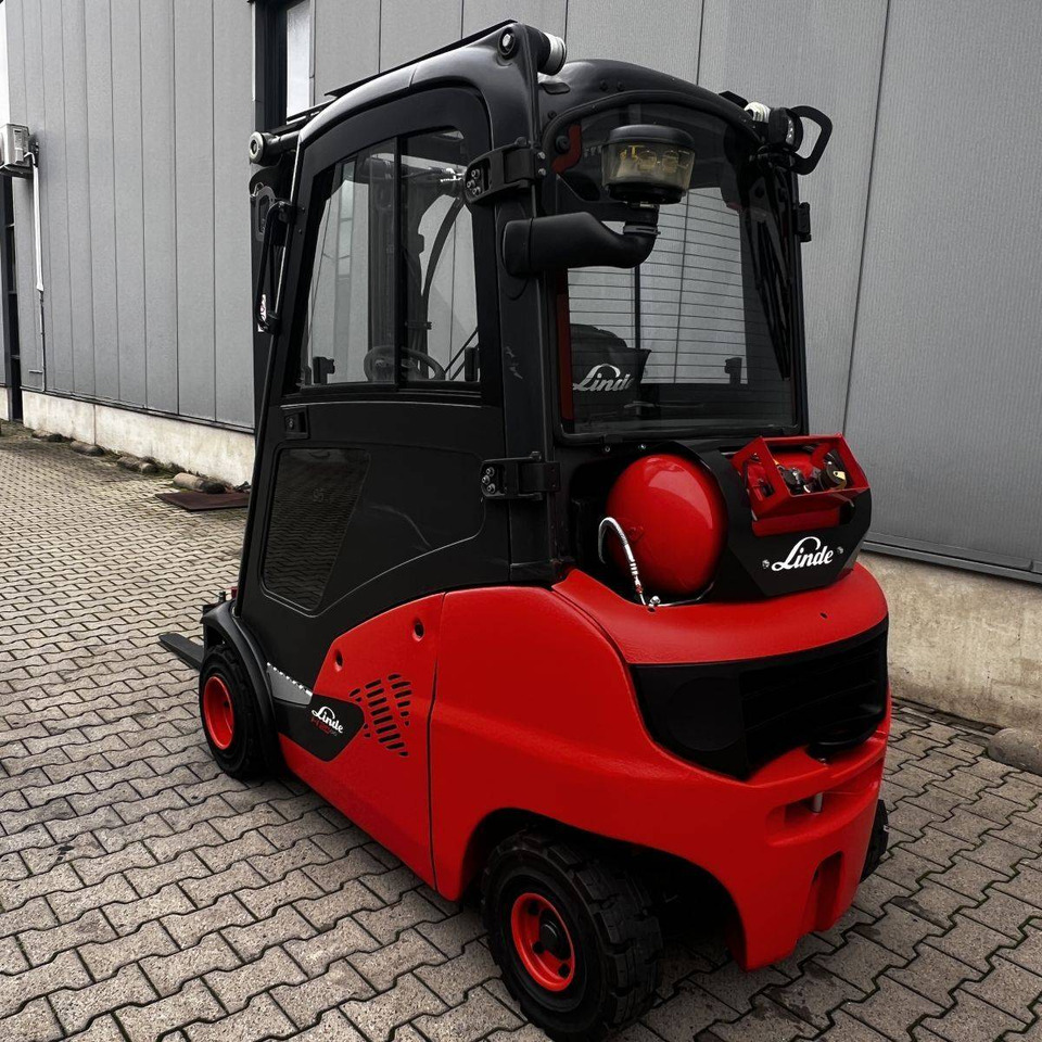 Linde H20T (391) EVO - LPG forklift: picture 4 Linde H20T (391) EVO - LPG forklift: picture 4
