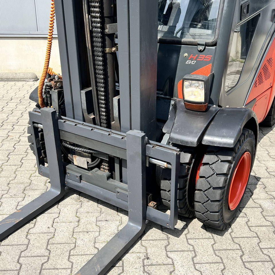 Linde H35D (393-02) EVO - Diesel forklift: picture 3 Linde H35D (393-02) EVO - Diesel forklift: picture 3