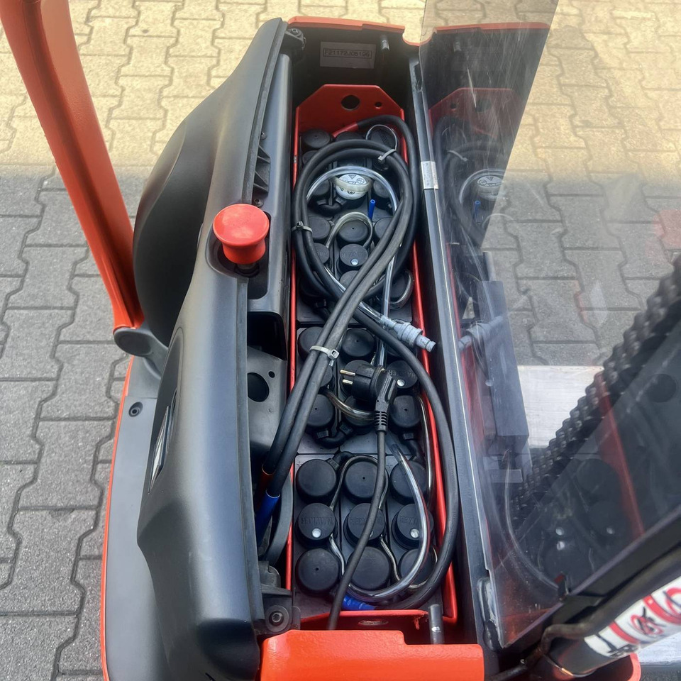 Linde L12 (1172) - Stacker: picture 5 Linde L12 (1172) - Stacker: picture 5