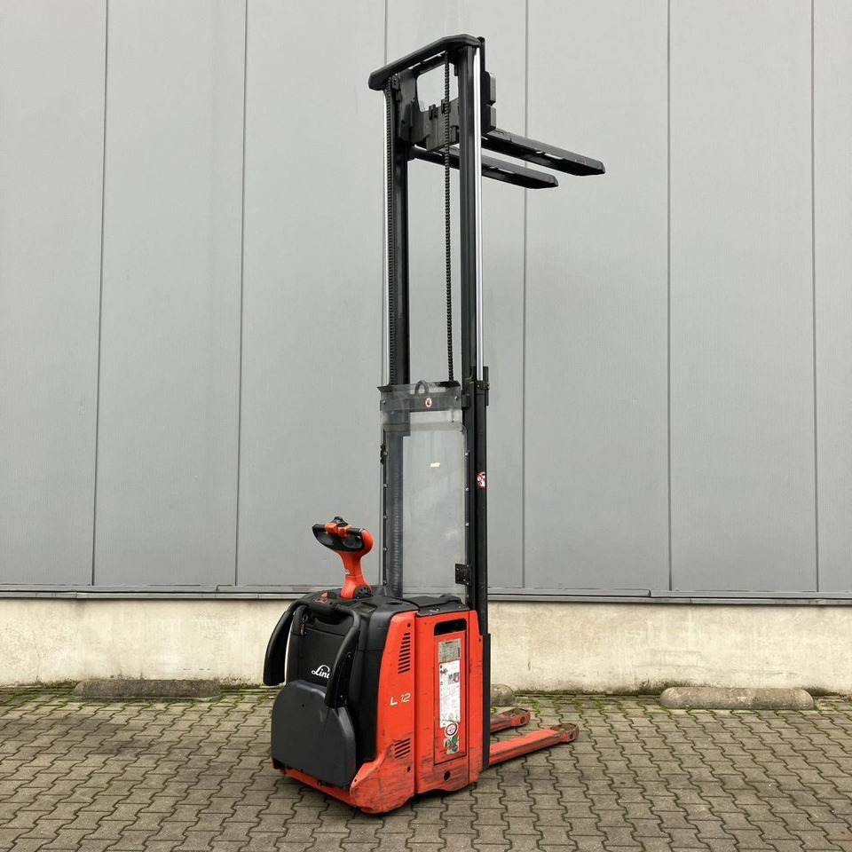 Linde L12AP (133) on lease Linde L12AP (133): picture 14 Linde L12AP (133) on lease Linde L12AP (133): picture 14