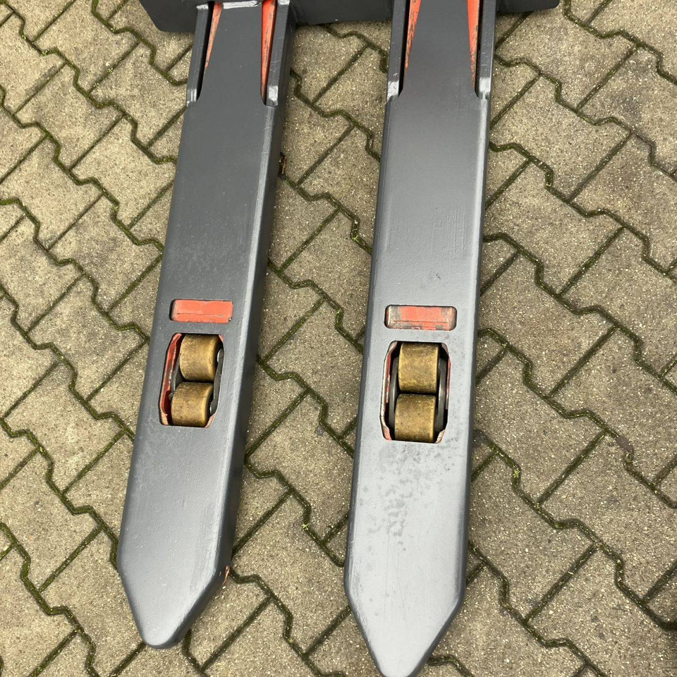 Linde L12AP (133) on lease Linde L12AP (133): picture 11 Linde L12AP (133) on lease Linde L12AP (133): picture 11