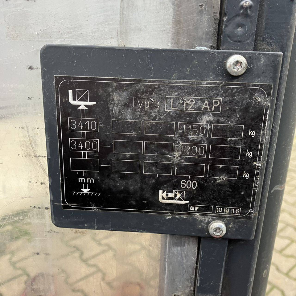 Linde L12AP (133) on lease Linde L12AP (133): picture 12 Linde L12AP (133) on lease Linde L12AP (133): picture 12