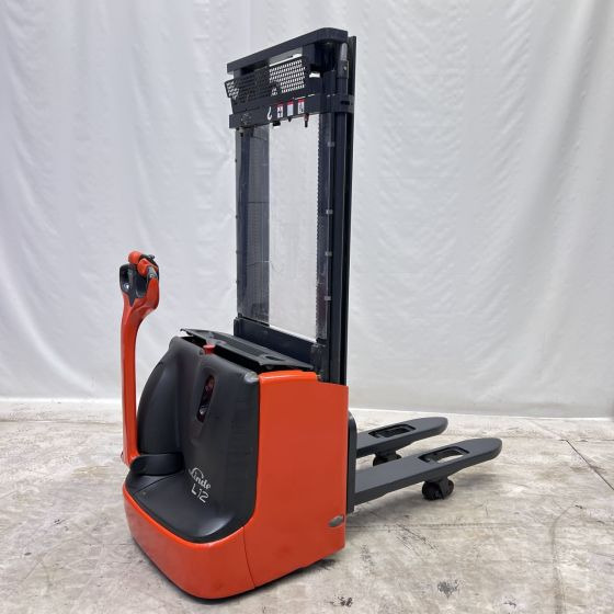 Linde L12i (1172) - Stacker: picture 1 Linde L12i (1172) - Stacker: picture 1