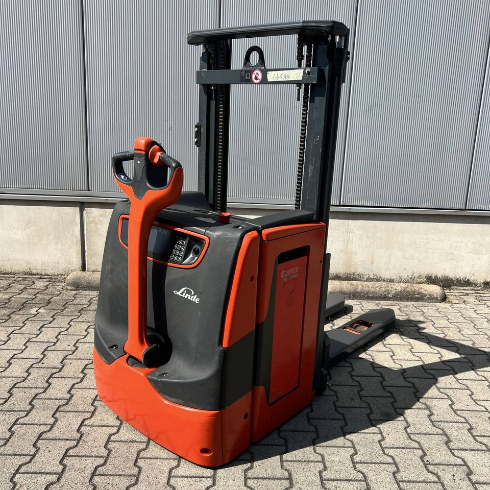 Linde L14 (1173) - Stacker: picture 1 Linde L14 (1173) - Stacker: picture 1