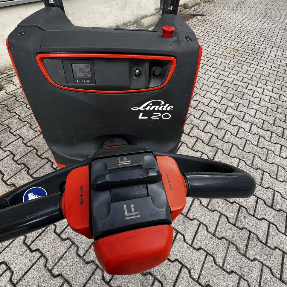 Linde L20 (1173) - Stacker: picture 4 Linde L20 (1173) - Stacker: picture 4