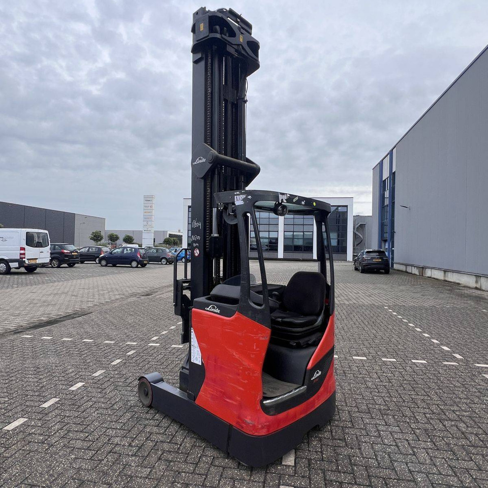 Linde R14HD (1120) - Reach truck: picture 2 Linde R14HD (1120) - Reach truck: picture 2