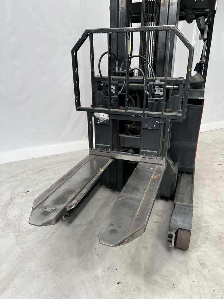 Linde R20 HD (1120) - Reach truck: picture 5 Linde R20 HD (1120) - Reach truck: picture 5