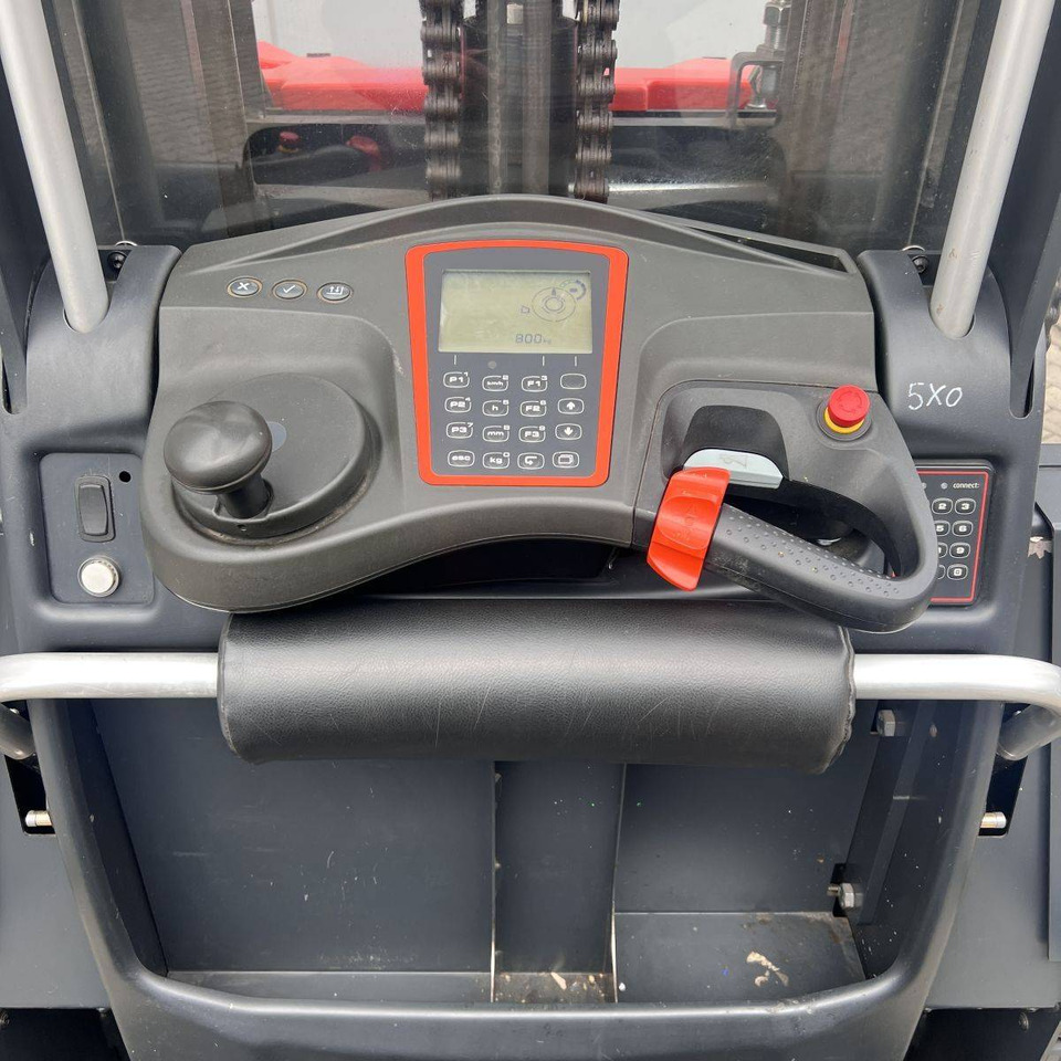 Linde V48 (5213) - Order picker: picture 4 Linde V48 (5213) - Order picker: picture 4