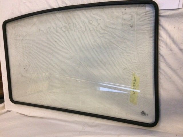 Roof window for Linde - Window and parts for Material handling equipment: picture 1 Roof window for Linde - Window and parts for Material handling equipment: picture 1