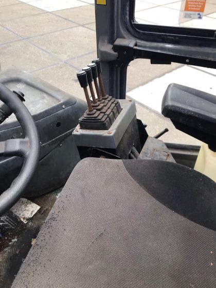 Rough terrain forklift SMV 10-600B: picture 9