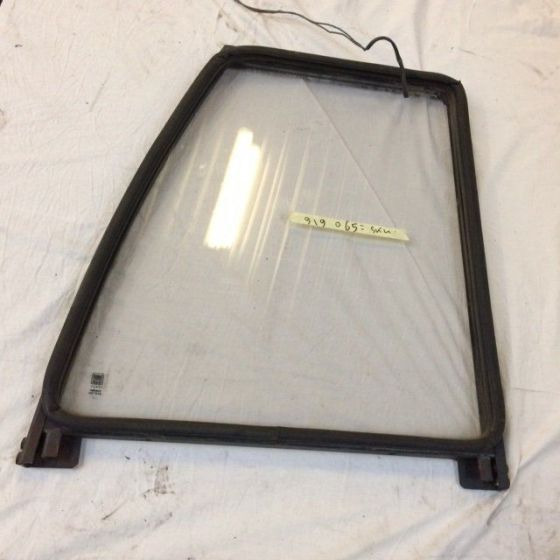 Side window right for Linde series 115 - Window and parts for Material handling equipment: picture 1 Side window right for Linde series 115 - Window and parts for Material handling equipment: picture 1