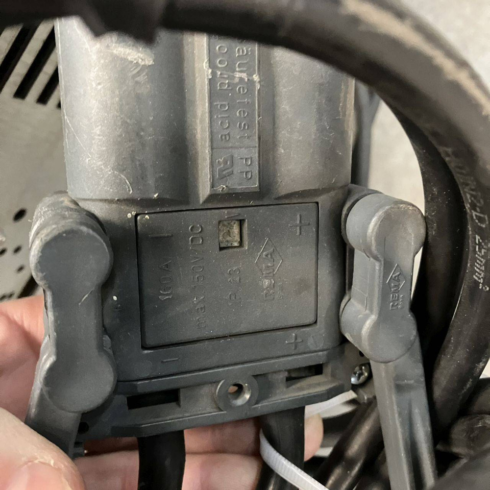 Hawker 24V/60A - Spare parts for Material handling equipment: picture 4 Hawker 24V/60A - Spare parts for Material handling equipment: picture 4