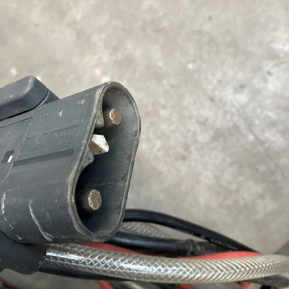 Hawker 24V/72A Lifetech TC1LT - Spare parts for Material handling equipment: picture 5 Hawker 24V/72A Lifetech TC1LT - Spare parts for Material handling equipment: picture 5