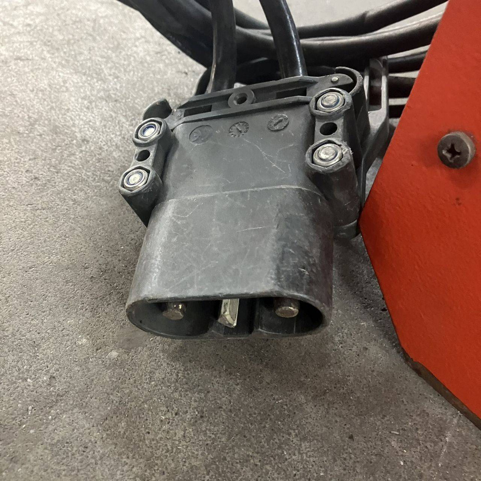 Hawker 24V 80A Digital D - Spare parts for Material handling equipment: picture 4 Hawker 24V 80A Digital D - Spare parts for Material handling equipment: picture 4