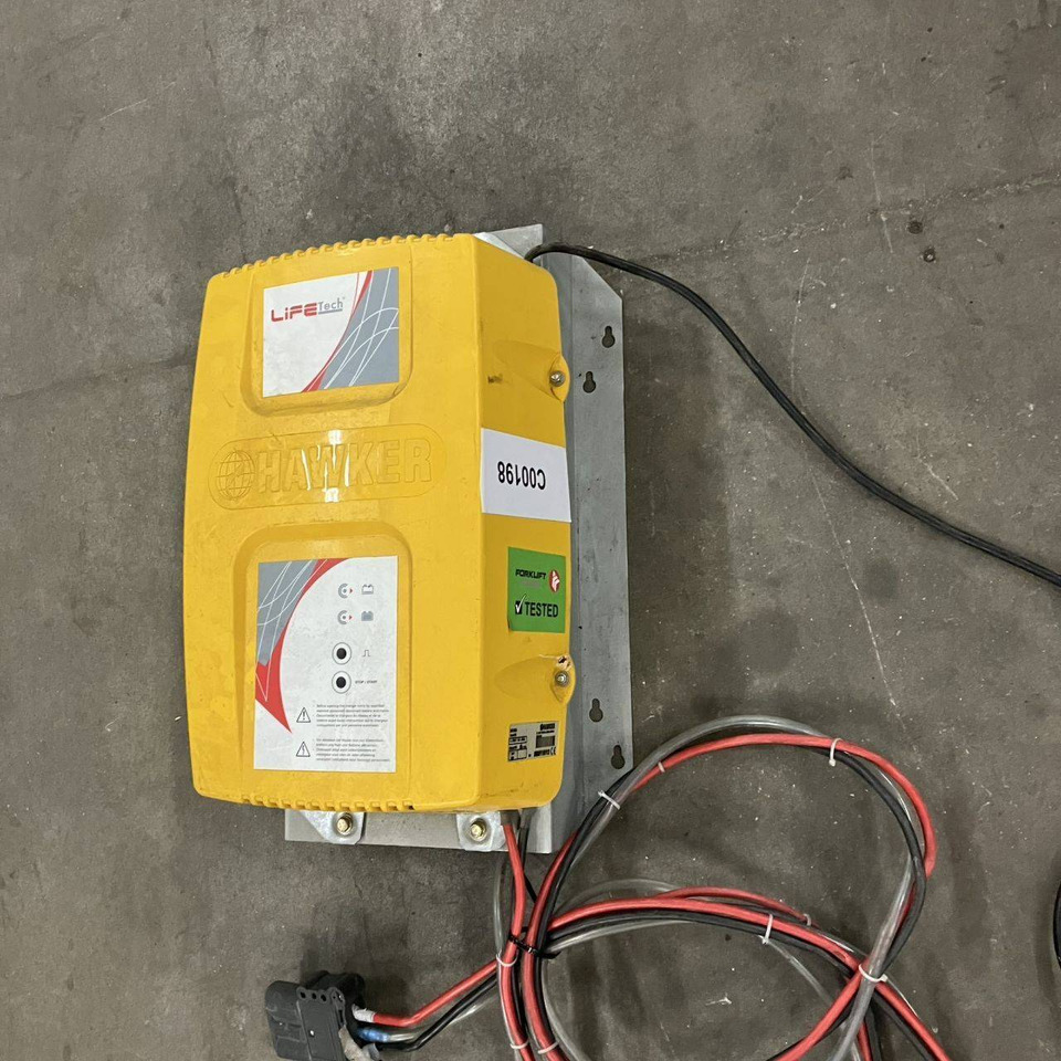 Hawker 24V/80A Life Tech (2) - Spare parts for Material handling equipment: picture 1 Hawker 24V/80A Life Tech (2) - Spare parts for Material handling equipment: picture 1