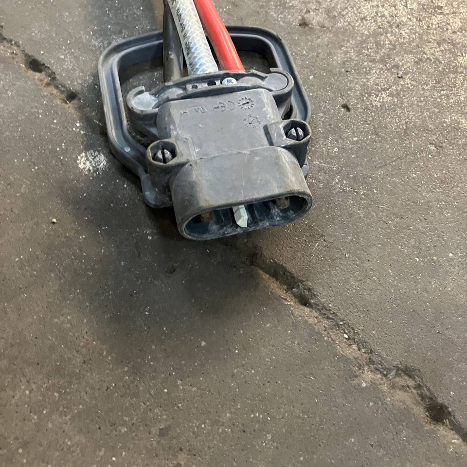 Hawker 24V Charger - Spare parts for Material handling equipment: picture 4 Hawker 24V Charger - Spare parts for Material handling equipment: picture 4