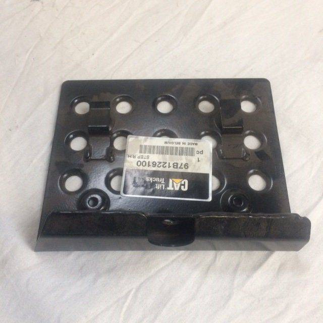 Step R.H. for Mitsubishi - Spare parts for Material handling equipment: picture 3 Step R.H. for Mitsubishi - Spare parts for Material handling equipment: picture 3