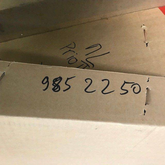 WINDSHIELD GLASS FOR KOMATSU - Window and parts for Material handling equipment: picture 2 WINDSHIELD GLASS FOR KOMATSU - Window and parts for Material handling equipment: picture 2