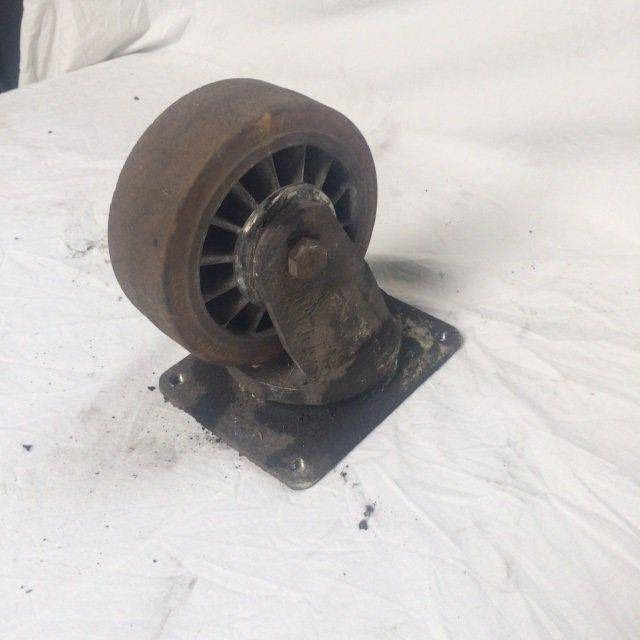 Wheel supporting for Jungheinrich - Steering for Material handling equipment: picture 3 Wheel supporting for Jungheinrich - Steering for Material handling equipment: picture 3