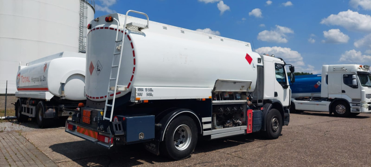 Tank truck RENAULT: picture 6 Tank truck RENAULT: picture 6