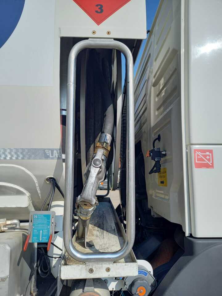 VOLVO FM - Tank truck: picture 3 VOLVO FM - Tank truck: picture 3