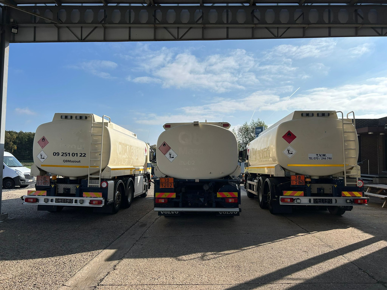 VOLVO FM (lot of 3) - Tank truck: picture 5 VOLVO FM (lot of 3) - Tank truck: picture 5