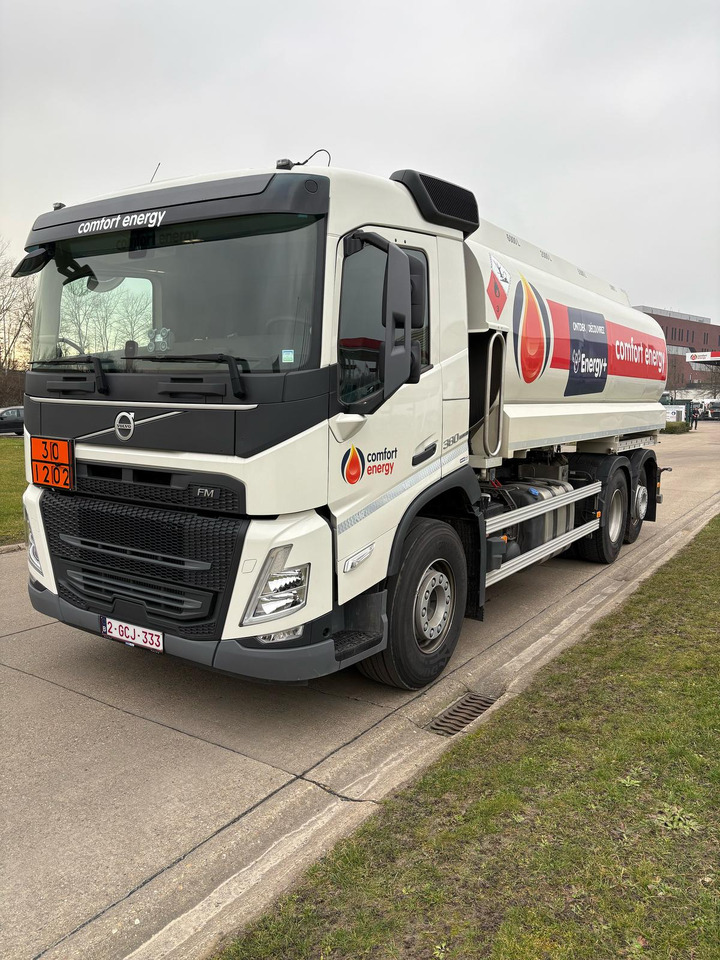 VOLVO FM380 - Tank truck: picture 1 VOLVO FM380 - Tank truck: picture 1