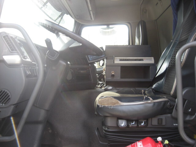 VOLVO FMFH - Tank truck: picture 3 VOLVO FMFH - Tank truck: picture 3