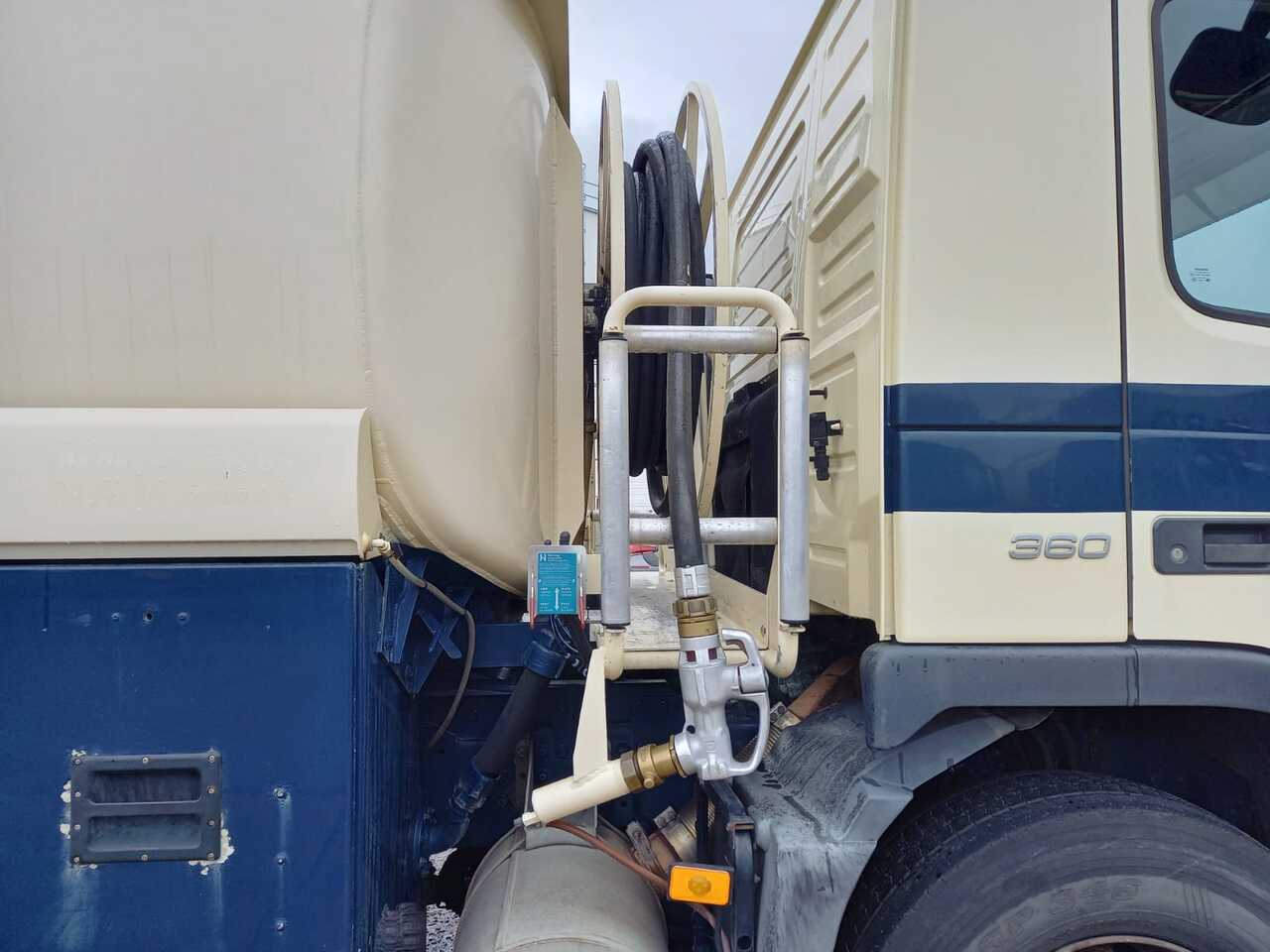 Volvo FM - Tank truck: picture 3 Volvo FM - Tank truck: picture 3