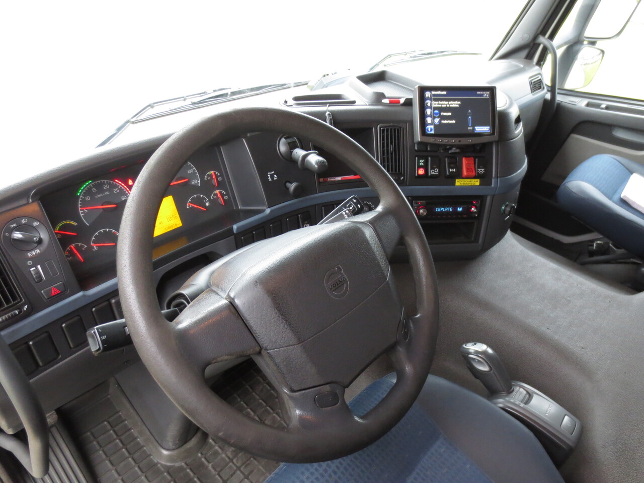 Tank truck Volvo FMFH: picture 13