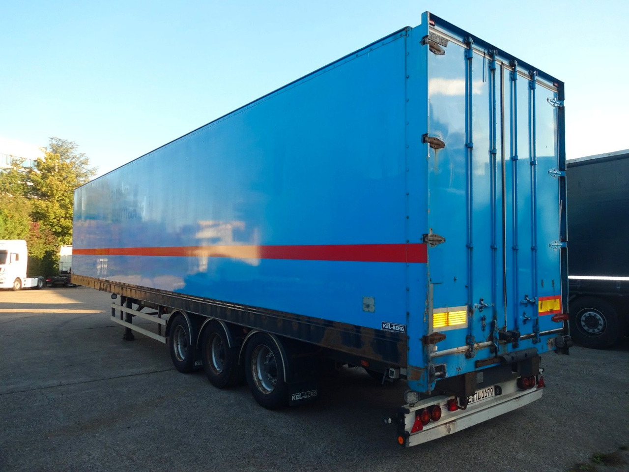 Kel-Berg 3 x Koffer, Doppelstock mit Balken - Closed box semi-trailer: picture 3 Kel-Berg 3 x Koffer, Doppelstock mit Balken - Closed box semi-trailer: picture 3