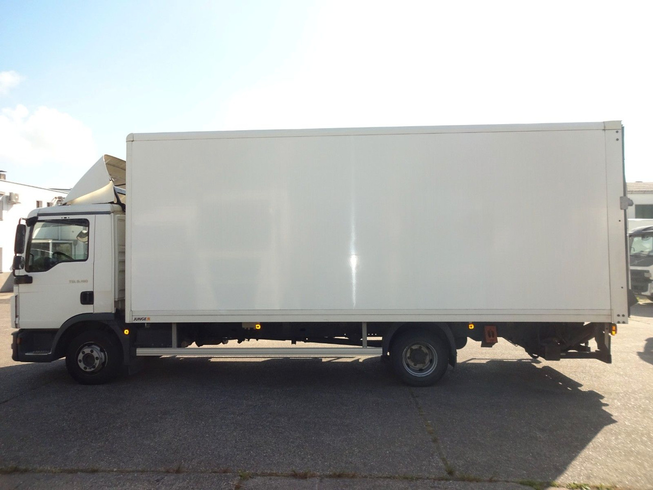 MAN TGL 8.190, LBW, Luft, Tempomat, Standheizung - Box van: picture 4 MAN TGL 8.190, LBW, Luft, Tempomat, Standheizung - Box van: picture 4