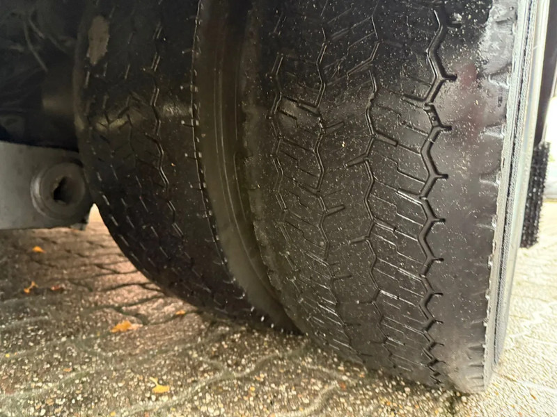 Box truck Mercedes-Benz Atego 1218 7.3M Koffer 1500KG LBW 323.826KM! NL Truck APK/TUV 26-04-2026: picture 12 Box truck Mercedes-Benz Atego 1218 7.3M Koffer 1500KG LBW 323.826KM! NL Truck APK/TUV 26-04-2026: picture 12