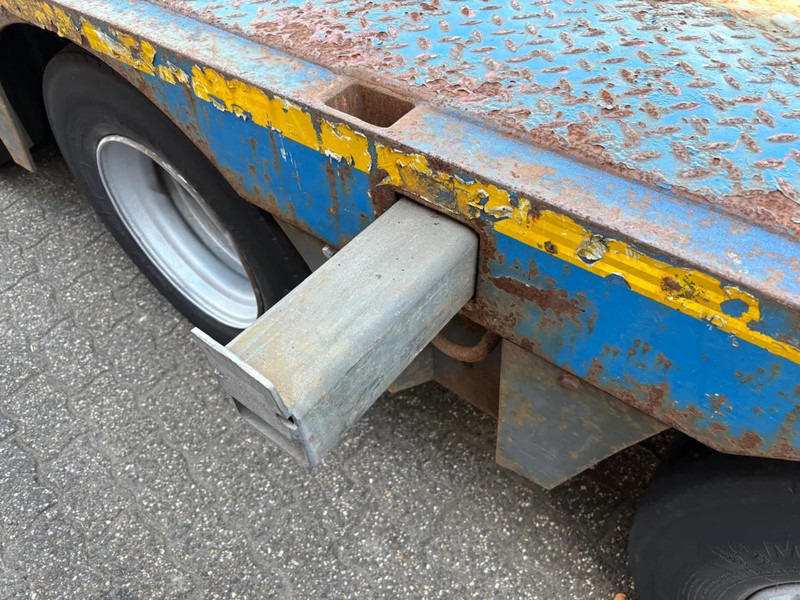 Nooteboom OSDS-48-03V 6M Uitschuifbaar Naloop stuuras Verbreders on lease Nooteboom OSDS-48-03V 6M Uitschuifbaar Naloop stuuras Verbreders: picture 9 Nooteboom OSDS-48-03V 6M Uitschuifbaar Naloop stuuras Verbreders on lease Nooteboom OSDS-48-03V 6M Uitschuifbaar Naloop stuuras Verbreders: picture 9