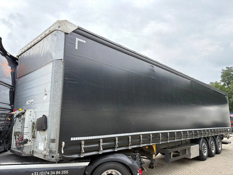 Schmitz Cargobull SCB*S3T Schuifzeilen/Schuifdak Laadklep/LBW Schijfremmen APK/TUV 11/2025 - Curtainsider semi-trailer: picture 1 Schmitz Cargobull SCB*S3T Schuifzeilen/Schuifdak Laadklep/LBW Schijfremmen APK/TUV 11/2025 - Curtainsider semi-trailer: picture 1