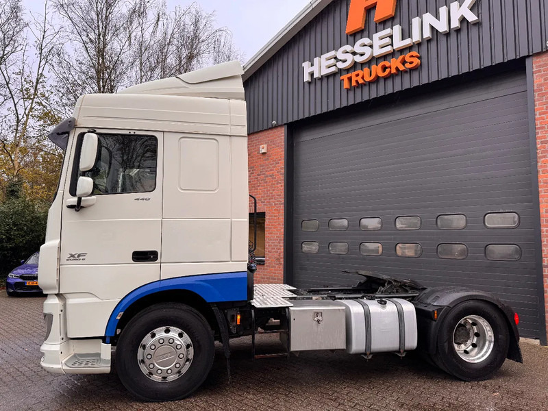 Tractor unit DAF XF 440 Space Cab Alcoa 683.700KM! NL Truck: picture 8