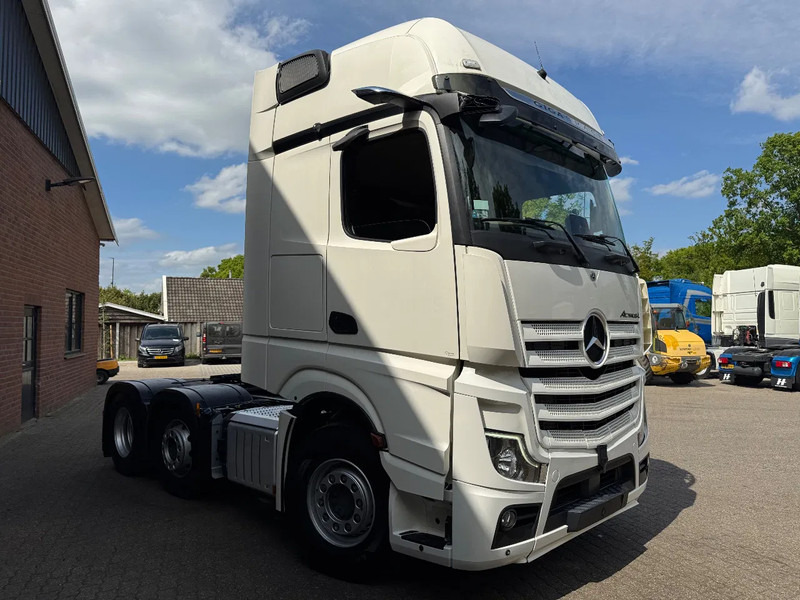 Mercedes-Benz Actros 2545 6X2 Gigaspace Gestuurde voorloopas NL Truck 327.240KM - Tractor unit: picture 2 Mercedes-Benz Actros 2545 6X2 Gigaspace Gestuurde voorloopas NL Truck 327.240KM - Tractor unit: picture 2