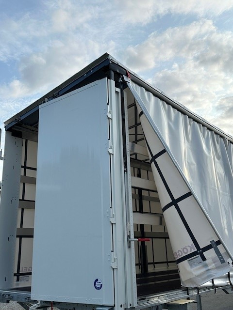Kögel BDF-System, 7.450 mm lang, Hubdach, Eckhöhe: 2.920 mm, - Curtainside swap body: picture 1 Kögel BDF-System, 7.450 mm lang, Hubdach, Eckhöhe: 2.920 mm, - Curtainside swap body: picture 1