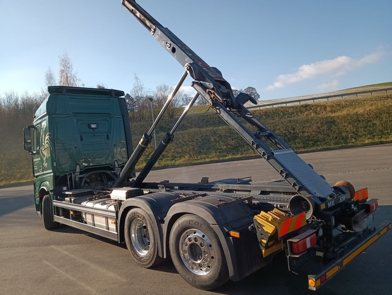 Mercedes-Benz ACTROS 2651 MP5 6x2 MEILLER RETARDER LENKACHS - Hook lift truck: picture 3 Mercedes-Benz ACTROS 2651 MP5 6x2 MEILLER RETARDER LENKACHS - Hook lift truck: picture 3