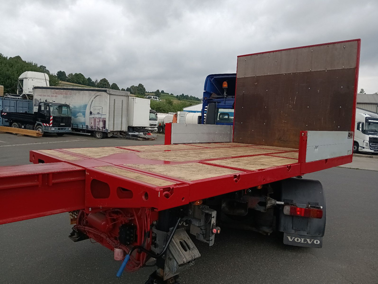 Schwarzmüller 3-A TELE-Plateau TRIDEC REIFEN/BREMSE/LACK/TÜV - Dropside/ Flatbed semi-trailer: picture 5 Schwarzmüller 3-A TELE-Plateau TRIDEC REIFEN/BREMSE/LACK/TÜV - Dropside/ Flatbed semi-trailer: picture 5