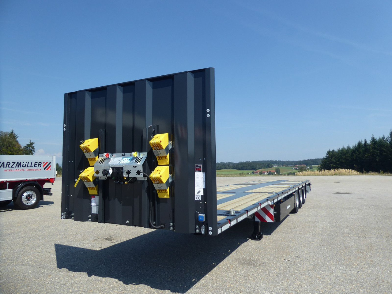 Schwarzmüller 3Achs Tele Rampen TwistLock40+2x20"SAF Lenk+Lift - Dropside/ Flatbed semi-trailer: picture 4 Schwarzmüller 3Achs Tele Rampen TwistLock40+2x20"SAF Lenk+Lift - Dropside/ Flatbed semi-trailer: picture 4
