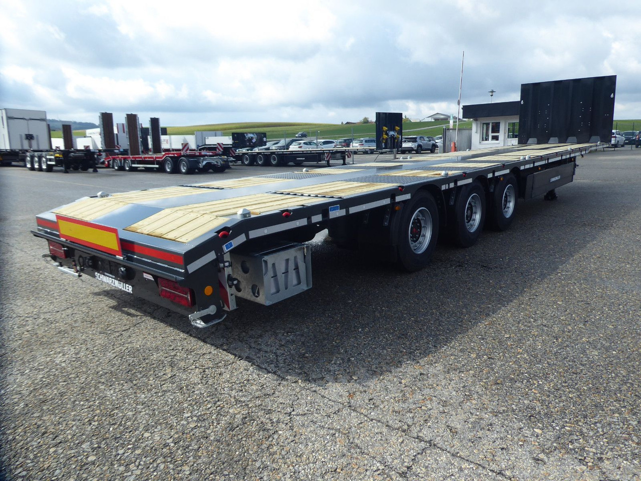 Schwarzmüller 3Achs Tele Rampen TwistLock40+2x20"SAF Lenk+Lift - Dropside/ Flatbed semi-trailer: picture 3 Schwarzmüller 3Achs Tele Rampen TwistLock40+2x20"SAF Lenk+Lift - Dropside/ Flatbed semi-trailer: picture 3