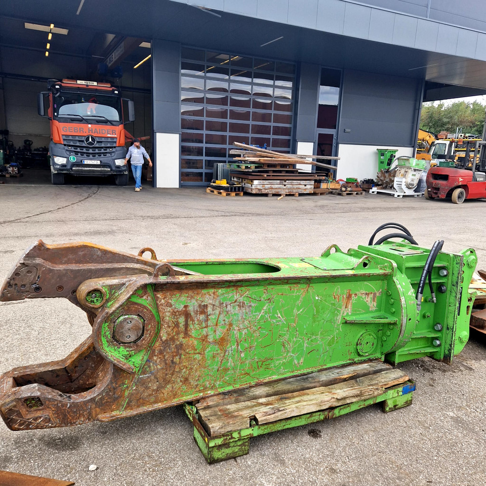 AAB SS260R, 2.6to. f. 22- 30to. excavators - Demolition shears for Excavator: picture 1 AAB SS260R, 2.6to. f. 22- 30to. excavators - Demolition shears for Excavator: picture 1