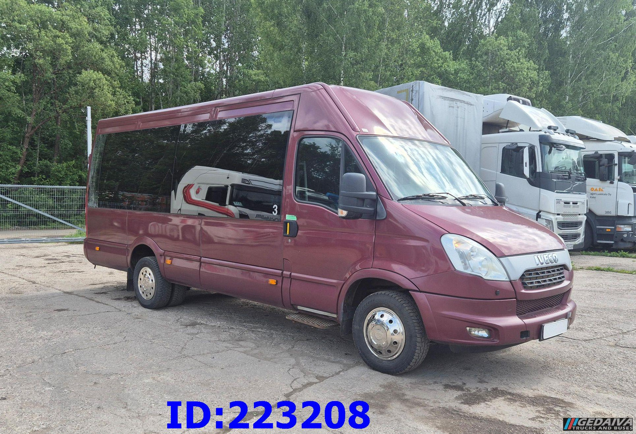 IVECO Daily Avestark 17-seater - Coach: picture 4 IVECO Daily Avestark 17-seater - Coach: picture 4