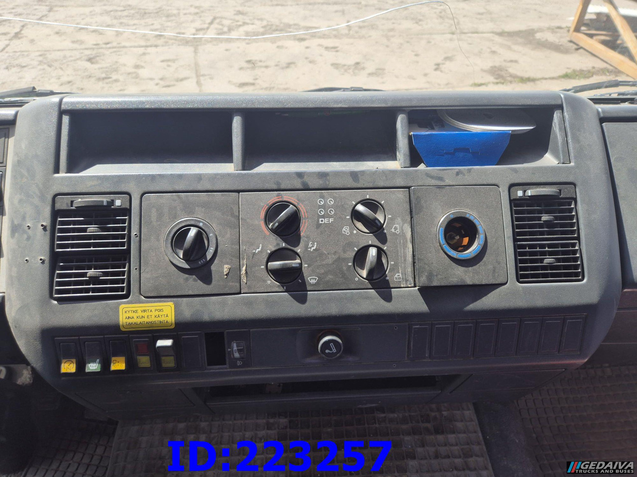 Box truck MAN LE 8.150 Manual 139tkm ONLY: picture 16