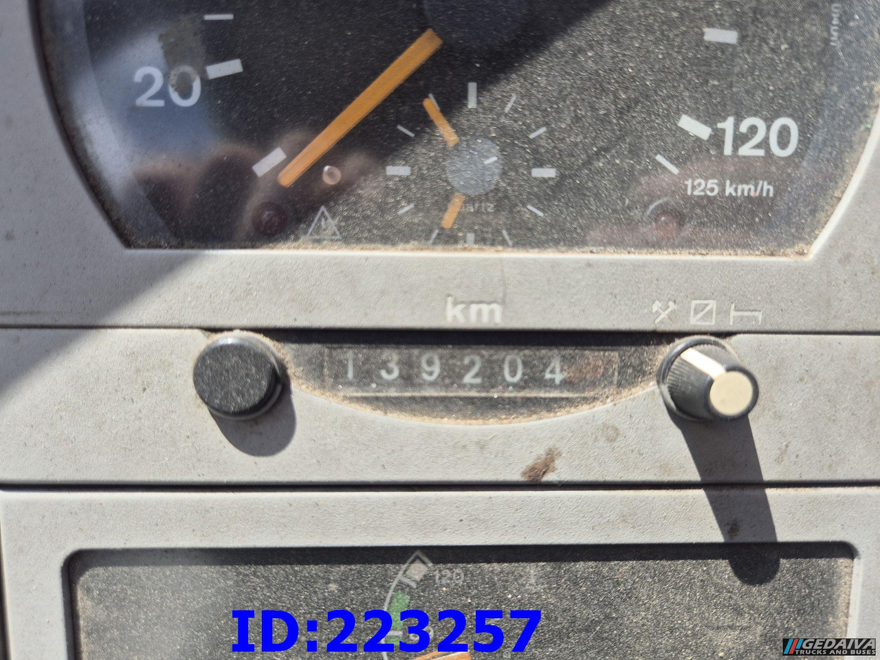 Box truck MAN LE 8.150 Manual 139tkm ONLY: picture 14