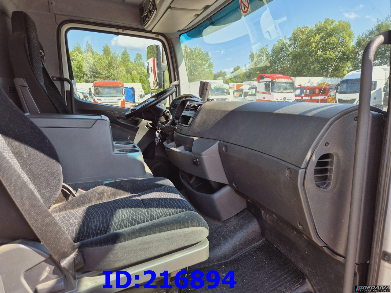 Isothermal truck MERCEDES-BENZ Atego 818 Euro6: picture 20