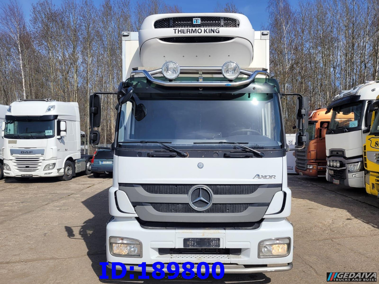 MERCEDES-BENZ Axor 1829 Euro5 Manual + Tail lift - Refrigerator truck: picture 2 MERCEDES-BENZ Axor 1829 Euro5 Manual + Tail lift - Refrigerator truck: picture 2