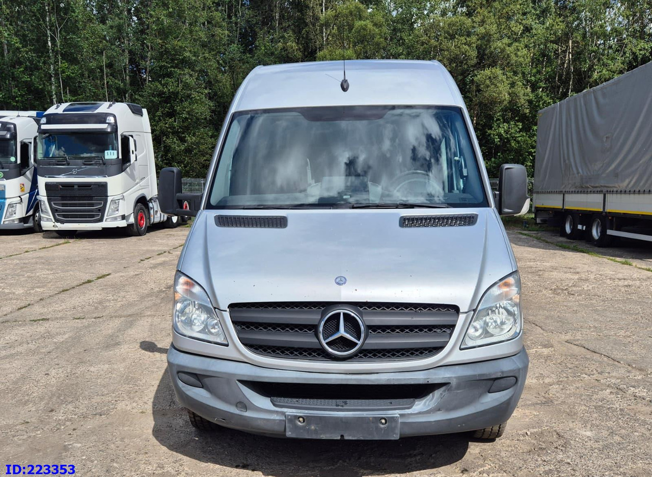 MERCEDES-BENZ Sprinter 518 - 23 Seater - Coach: picture 2 MERCEDES-BENZ Sprinter 518 - 23 Seater - Coach: picture 2